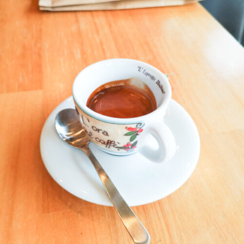 【鳥取市】「WEEKDAY COFFEE ROSTERS」コーヒーのイメージが一転する、本格イタリアンエスプレッソカフェ