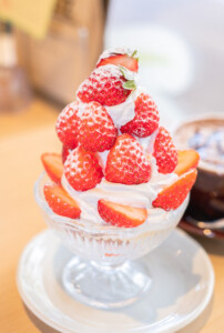 【鳥取県フルーツパフェ】苺や桃を使用した人気のパフェ10選