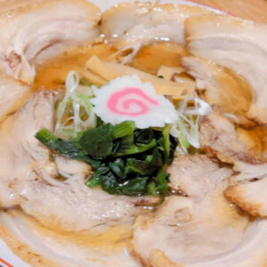 【 鳥取市】らーめんひんま│屋台のような店内でいただく懐かしの正油ラーメンと本格味噌ラーメン