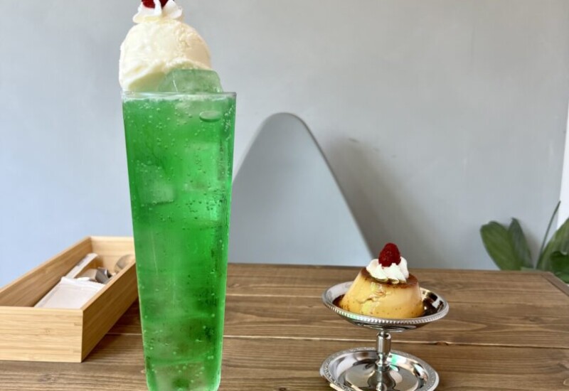 【米子市】喫茶 イージーフロー｜2023年3月オープン！カラフルなクリームソーダが素敵なカフェ