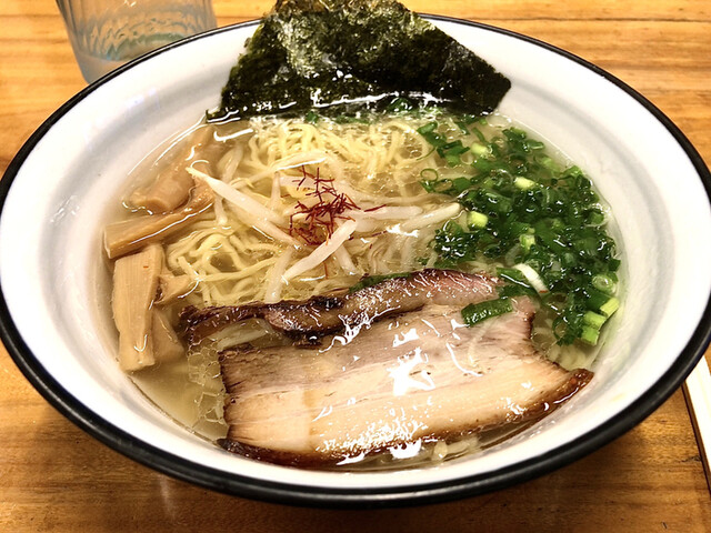 牛骨ラーメン