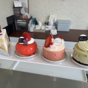 【鳥取市】pâtisserie Noix (パティスリーノワ)｜シックな店内に映える、美しくておいしいケーキと焼き菓子のお店