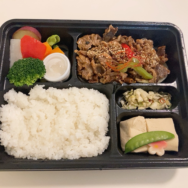 牛焼き肉弁当　1,080円