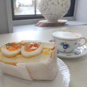 【琴浦町】CAFE&BAKERY mie│たっぷりたまごサンドにカリふわ食感のベーグルが最高！土日祝日限定オープンのパン屋さん