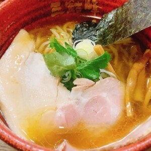 【米子市】麺処 三鈷峰|旨味が凝縮されたスープに太麺が絡む極上の一杯が楽しめるラーメン屋さん