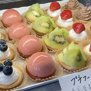 【米子市】プチフール|かわいくてどこか懐かしい!バタークリームや季節の果物を使った米子のケーキ屋さん