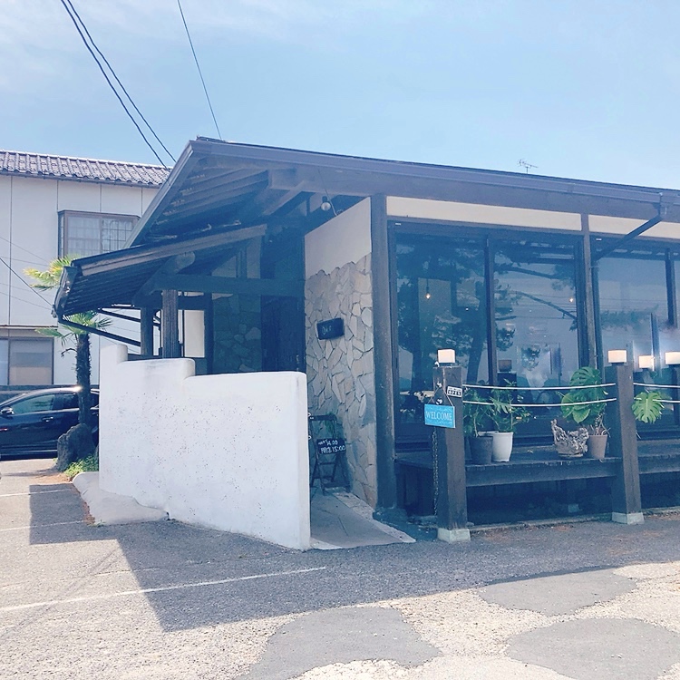 外観・駐車場