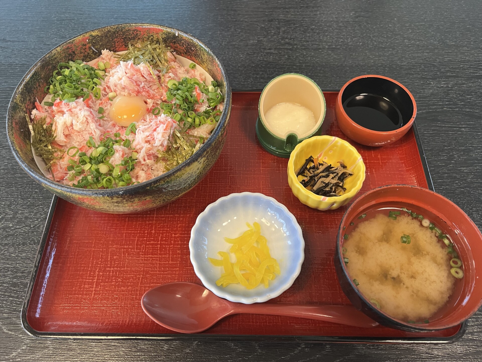 カニとろ丼