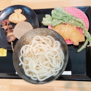 【鳥取市】河野製麺所|JA直売所内のセルフうどん店、通年のおでんも評判
