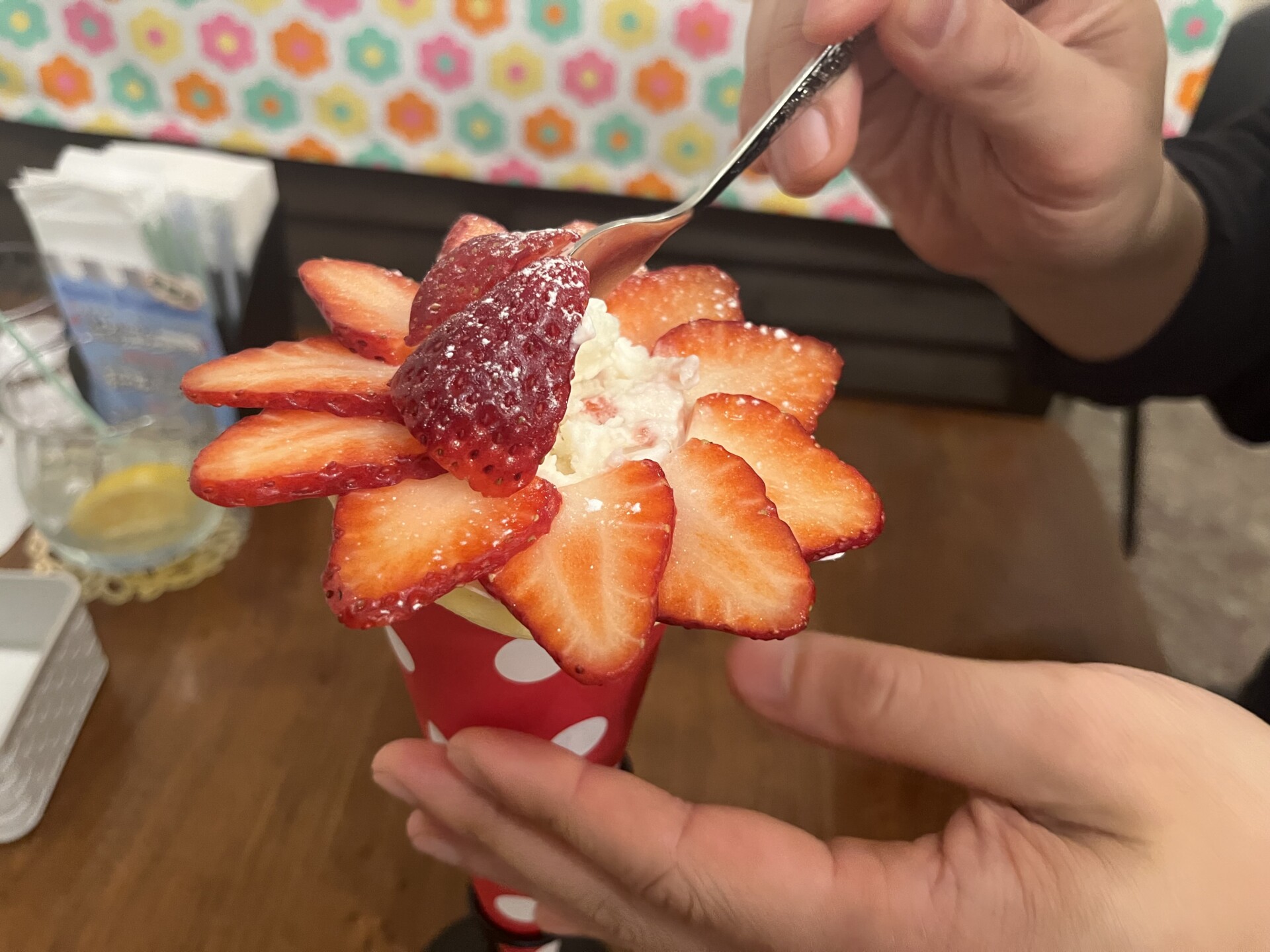 食べ進めても、最後の最後まで苺の美味しさが続きます！