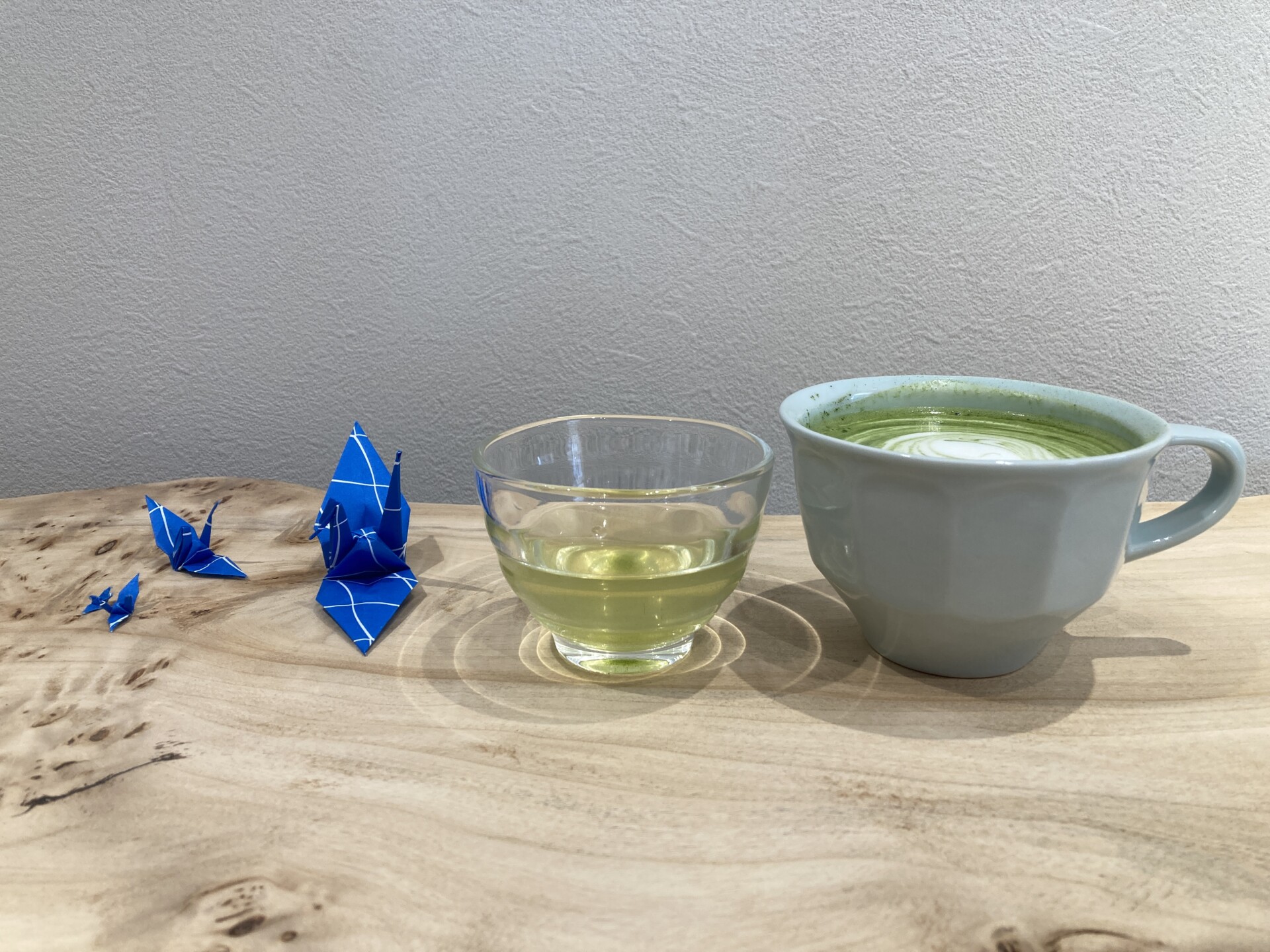 煎茶は、65℃・75℃・85℃と温度を変えながら楽しむ三煎仕立て