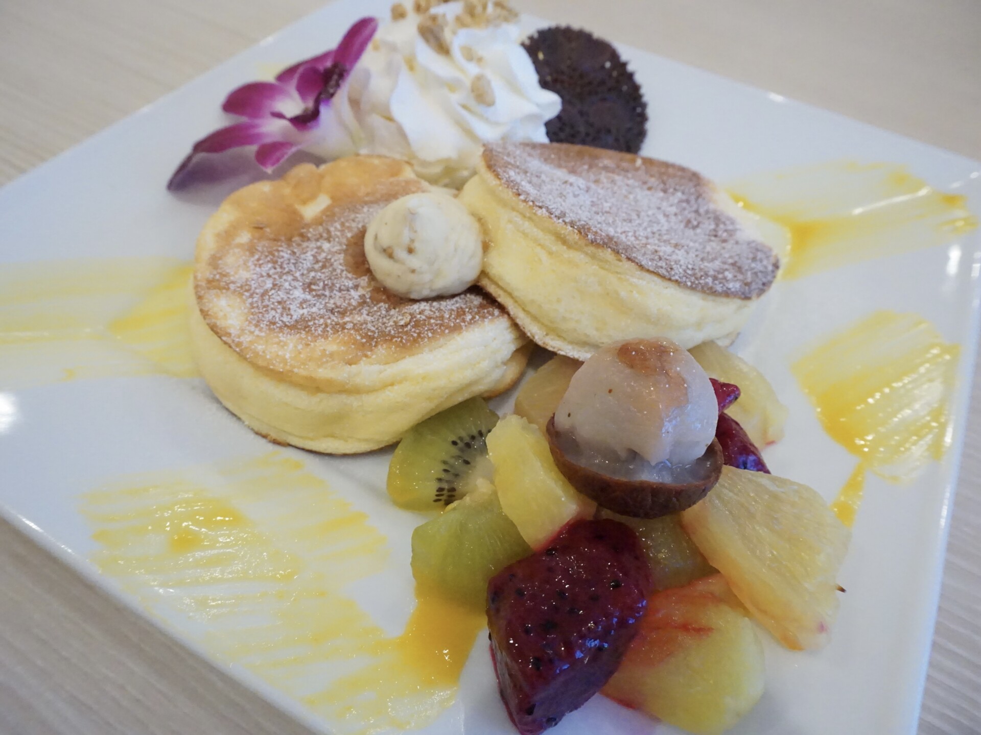 注文後に生地作りからスタートするため、 まさに出来立てが味わえます。